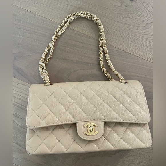 Chanel classic small flap - Picture 1 of 11